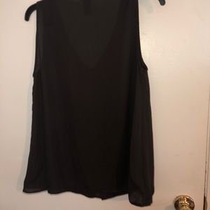 Black dressy Sleeveless Top Vneck
